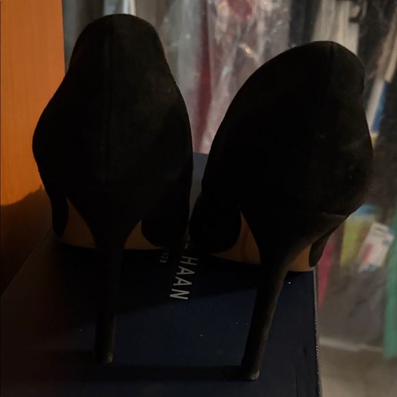 Karl Lagerfeld Pointed-Toe Embellished Pumps - Picture 3 of 6